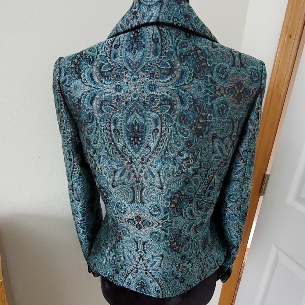 Brocade Jacket - Picture 4 of 4